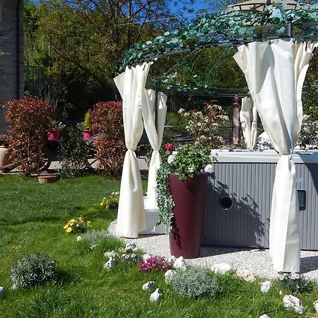 Le Terre Di Bormana Bed & Breakfast *